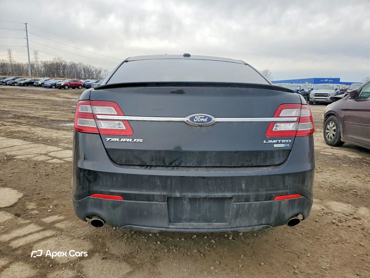Ford Taurus 2017