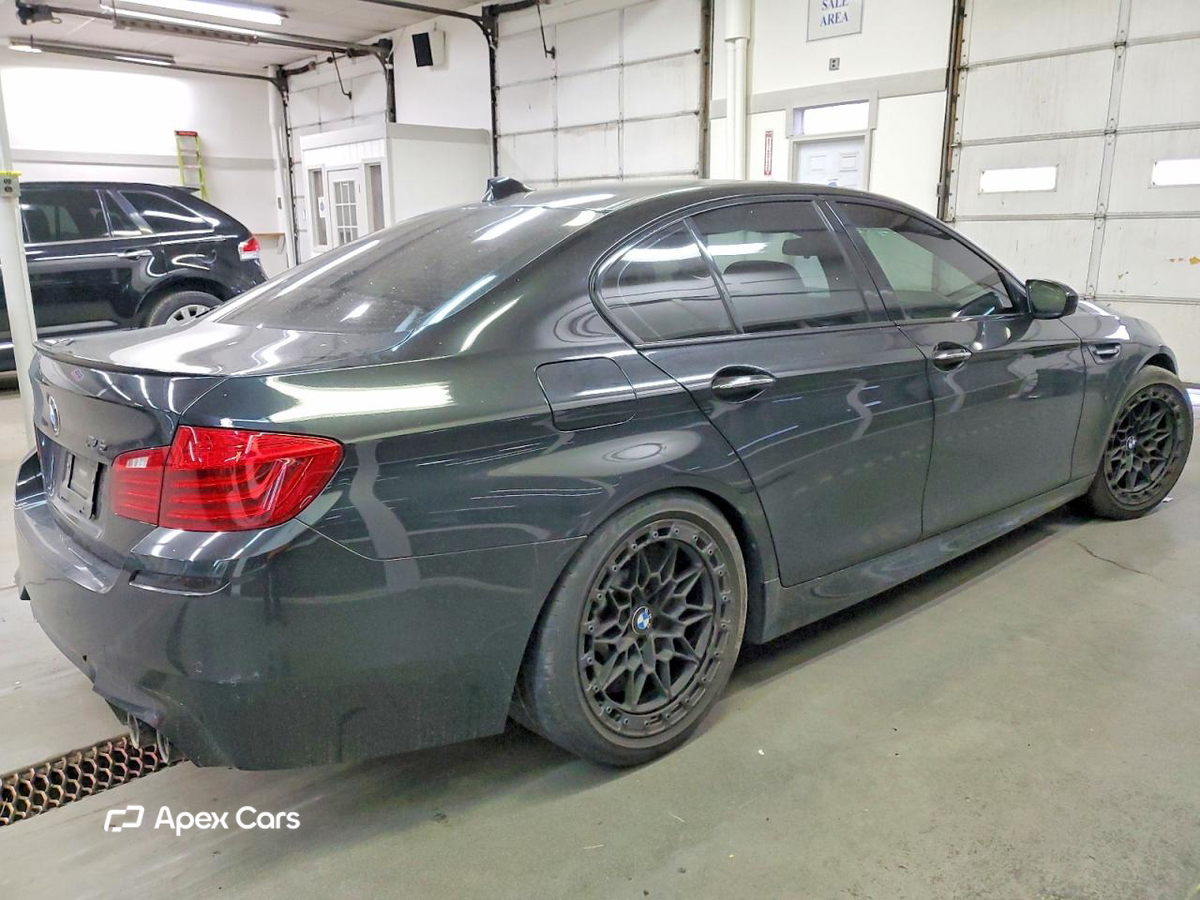 BMW M5 2016