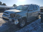 Toyota Sequoia 2005