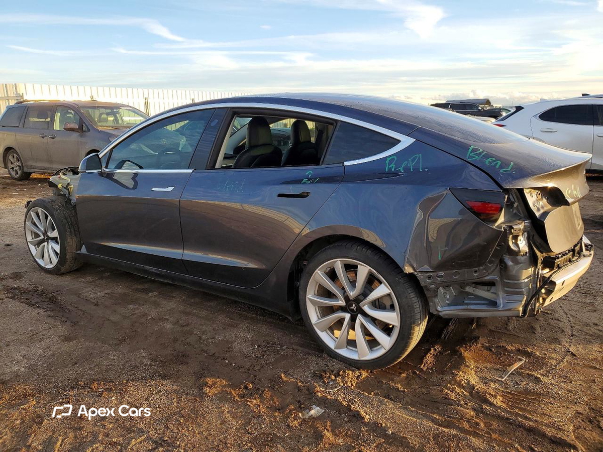Tesla Model 3 2020