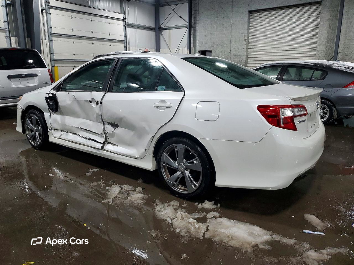 Toyota Camry 2012