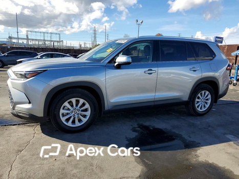 Toyota Highlander 2025 - Image 1 of 14