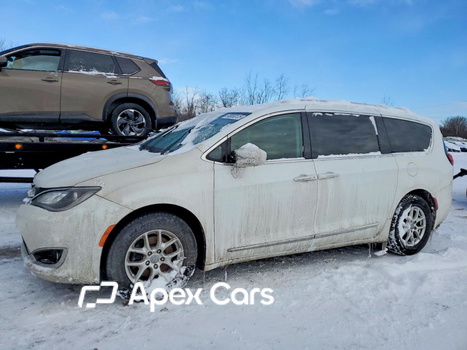 Chrysler Pacifica 2020 - Image 1 of 13