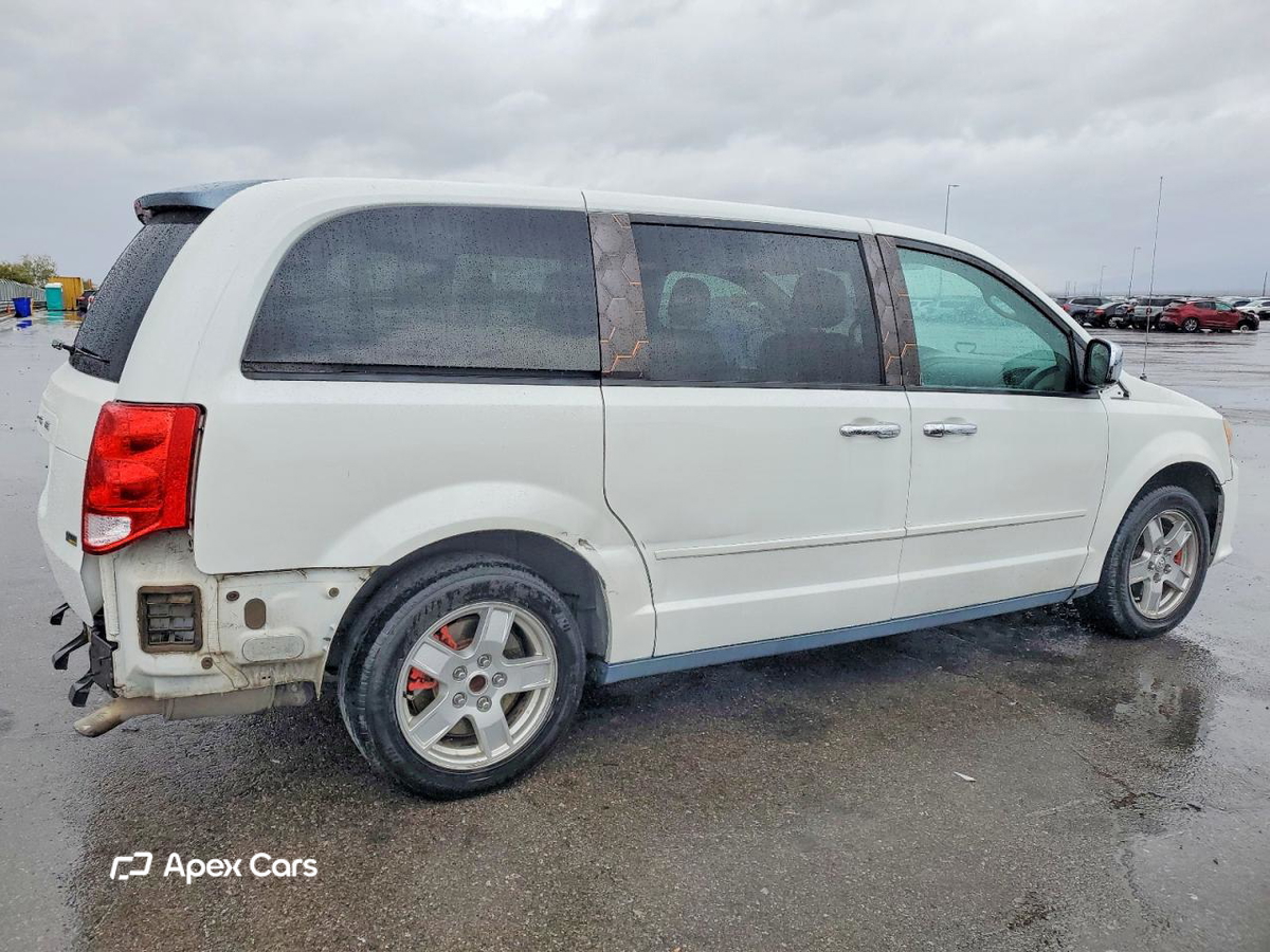 Dodge Caravan 2016