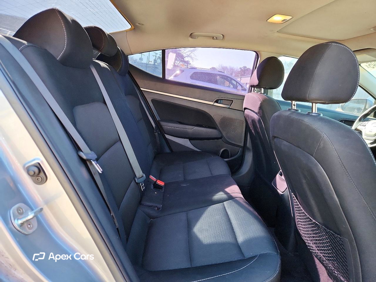 Hyundai Elantra 2017