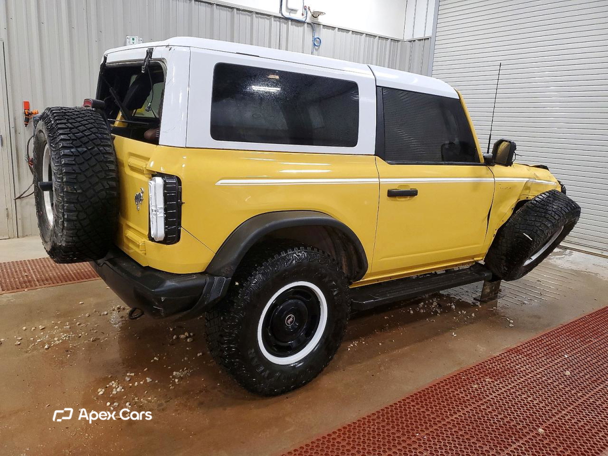 Ford Bronco 2024