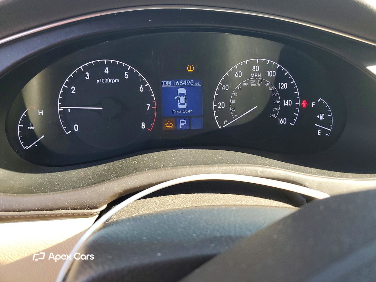 Hyundai Genesis 2014