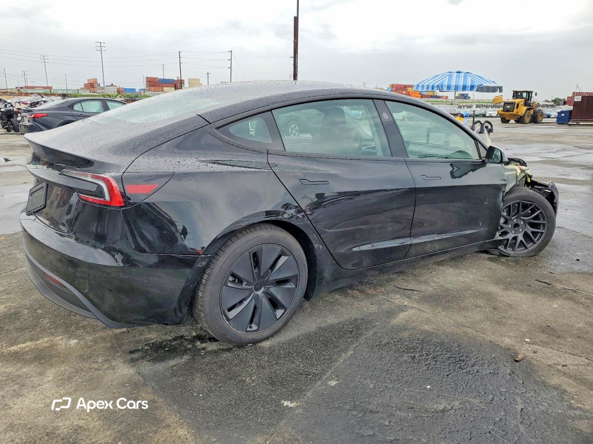 Tesla Model 3 2025
