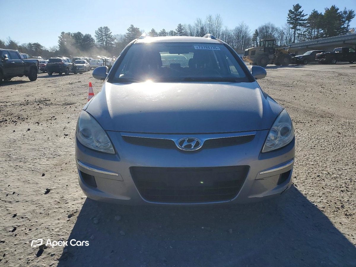 Hyundai Elantra 2011