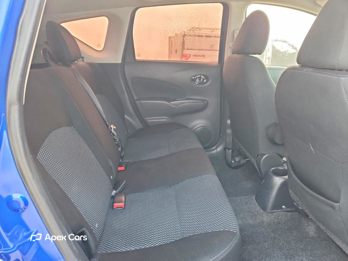 Nissan Versa 2016
