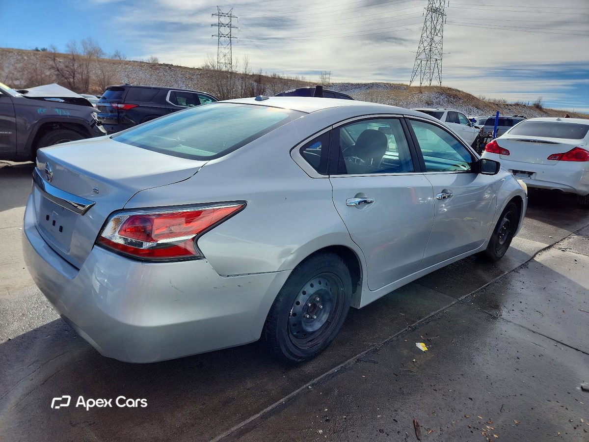 Nissan Altima 2015
