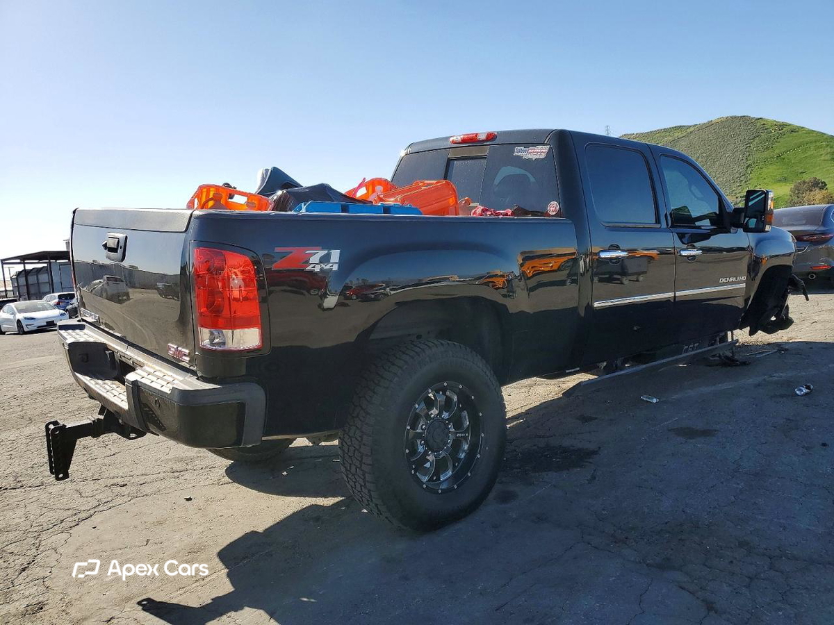 GMC Sierra 2013