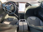 Tesla Model S 2015