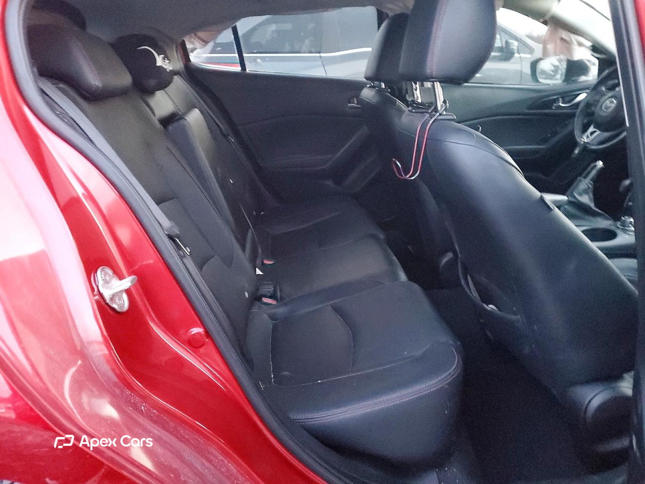 Mazda 3 2015