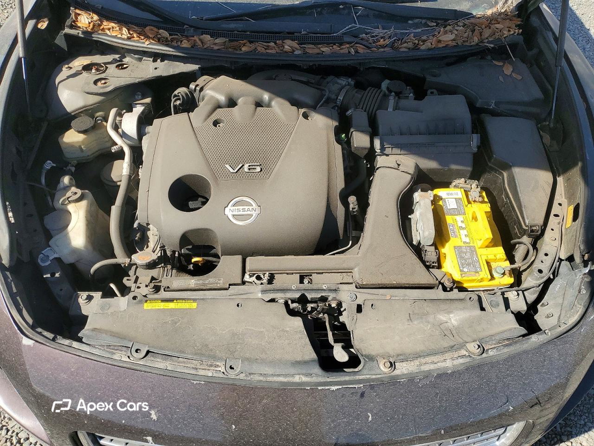 Nissan Maxima 2010