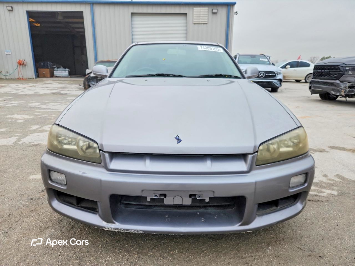 Nissan Skyline 1999