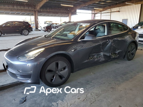 Tesla Model 3 2019 - Image 1 of 12