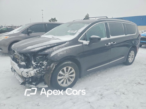 Chrysler Pacifica 2017 - Zdjęcie 1 z 13