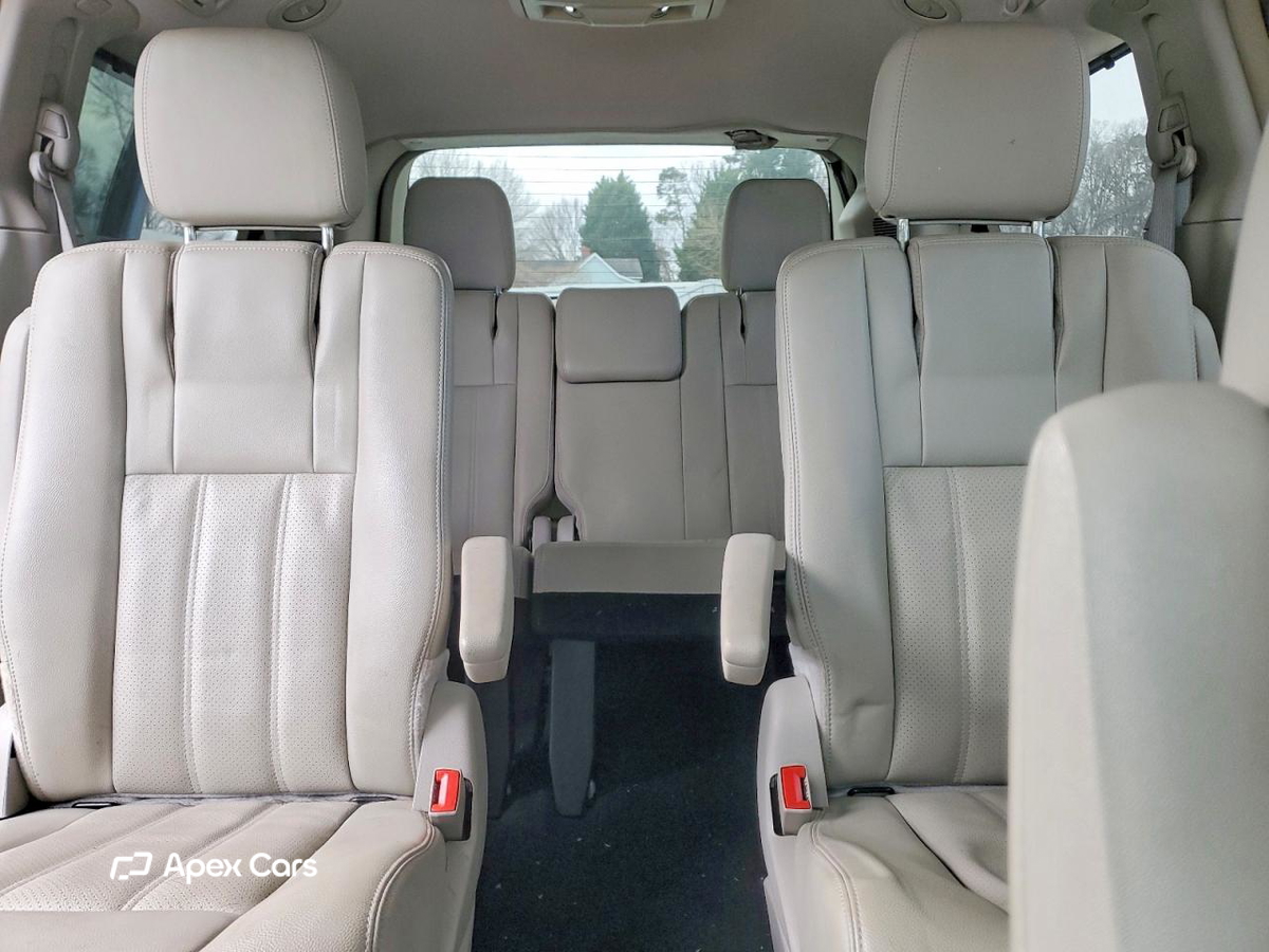 Chrysler Voyager 2013