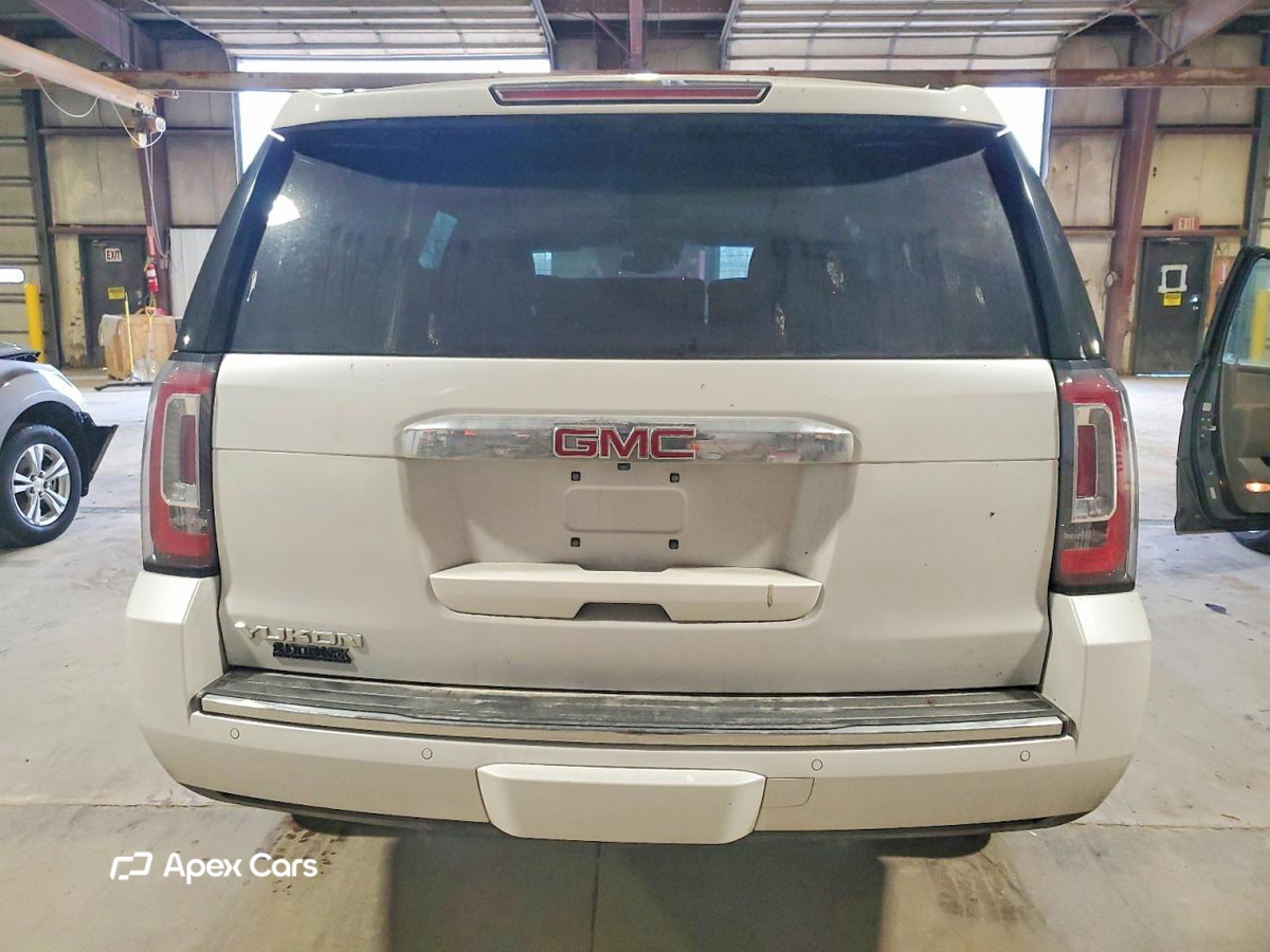 GMC Yukon 2016