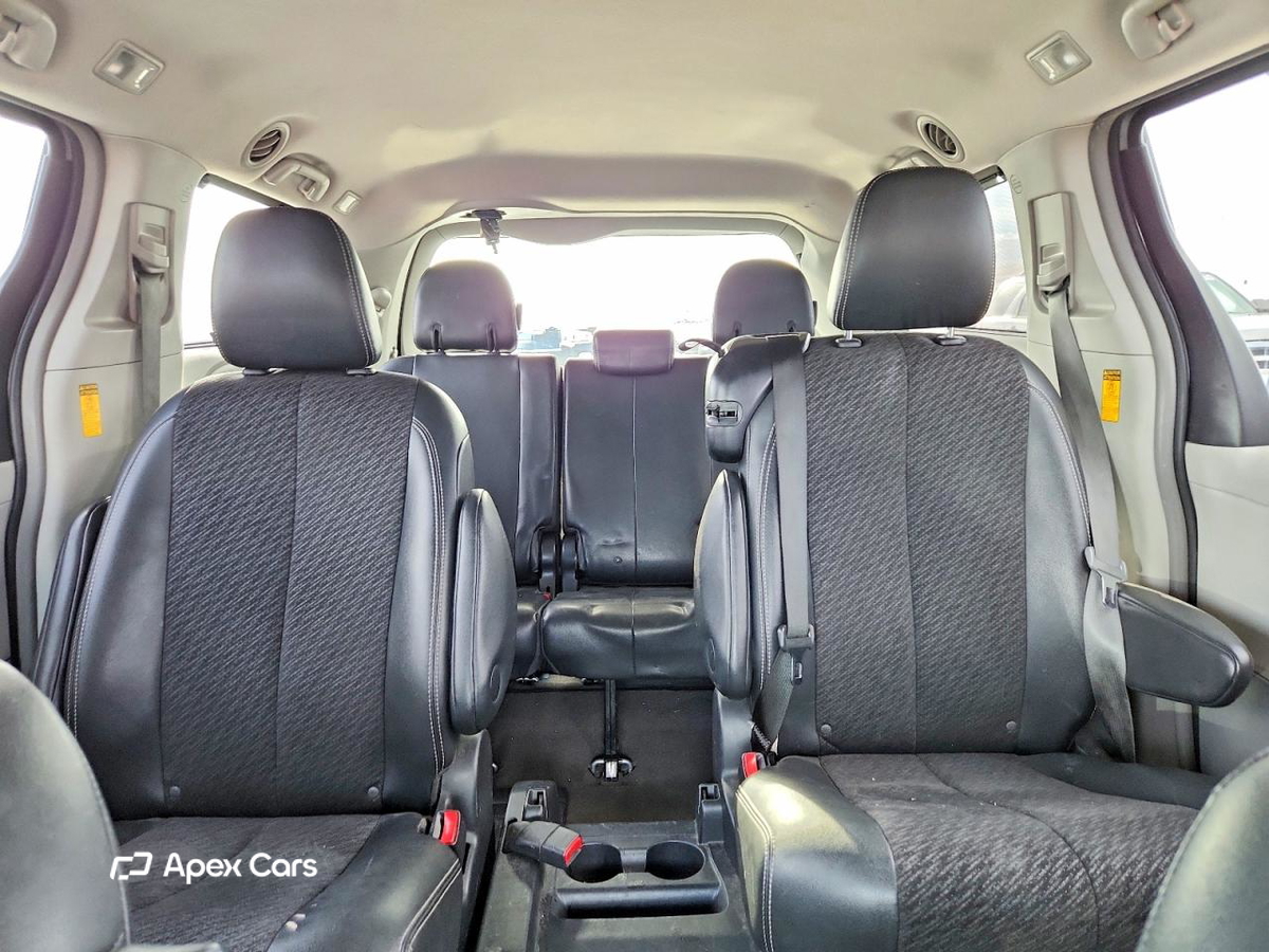 Toyota Sienna 2014