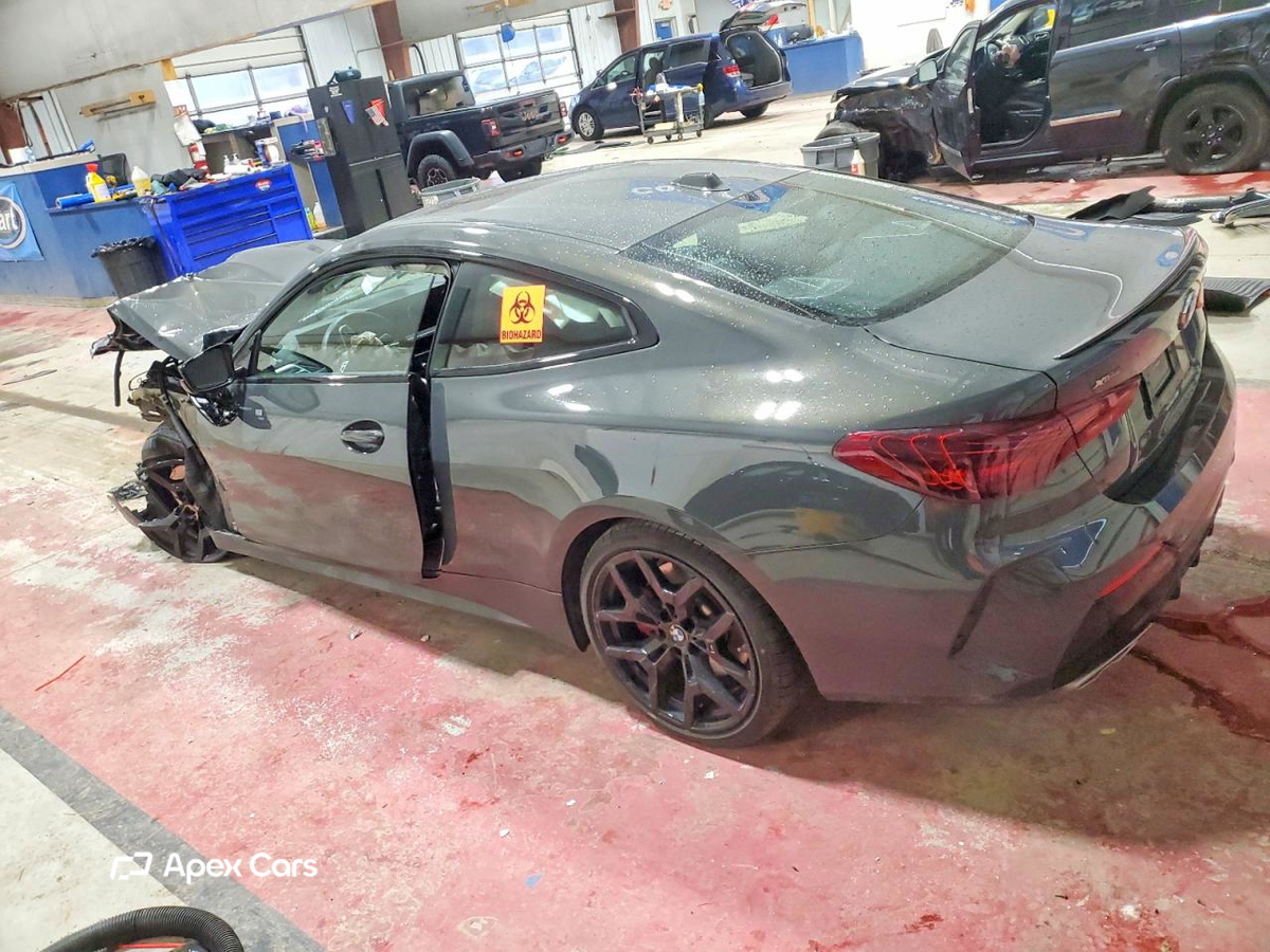 BMW M4 2025