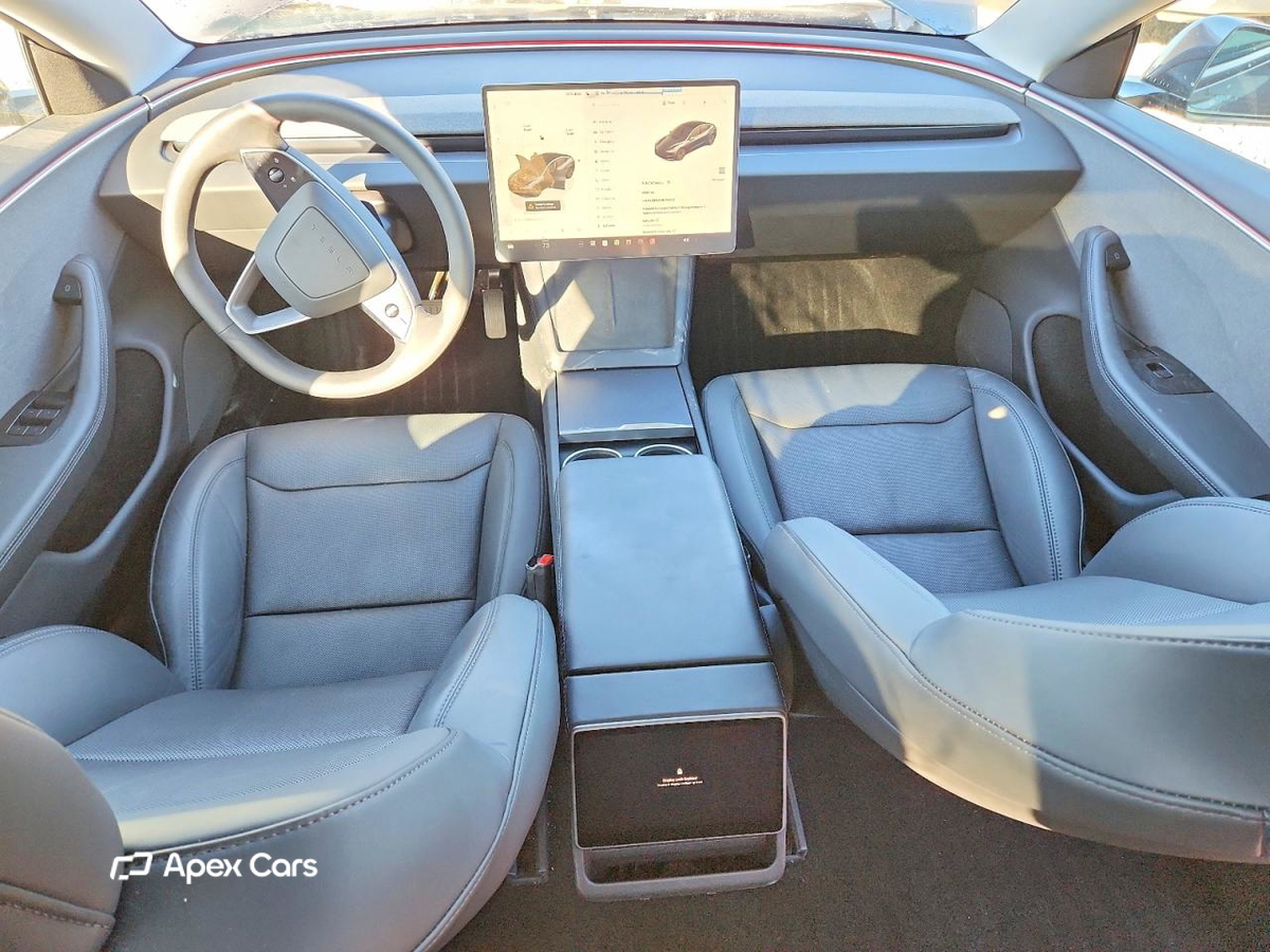 Tesla Model 3 2024