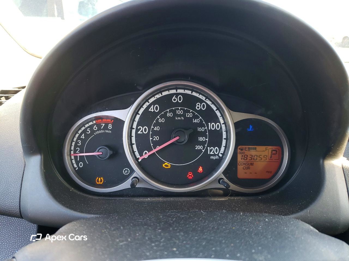 Mazda 2 2011