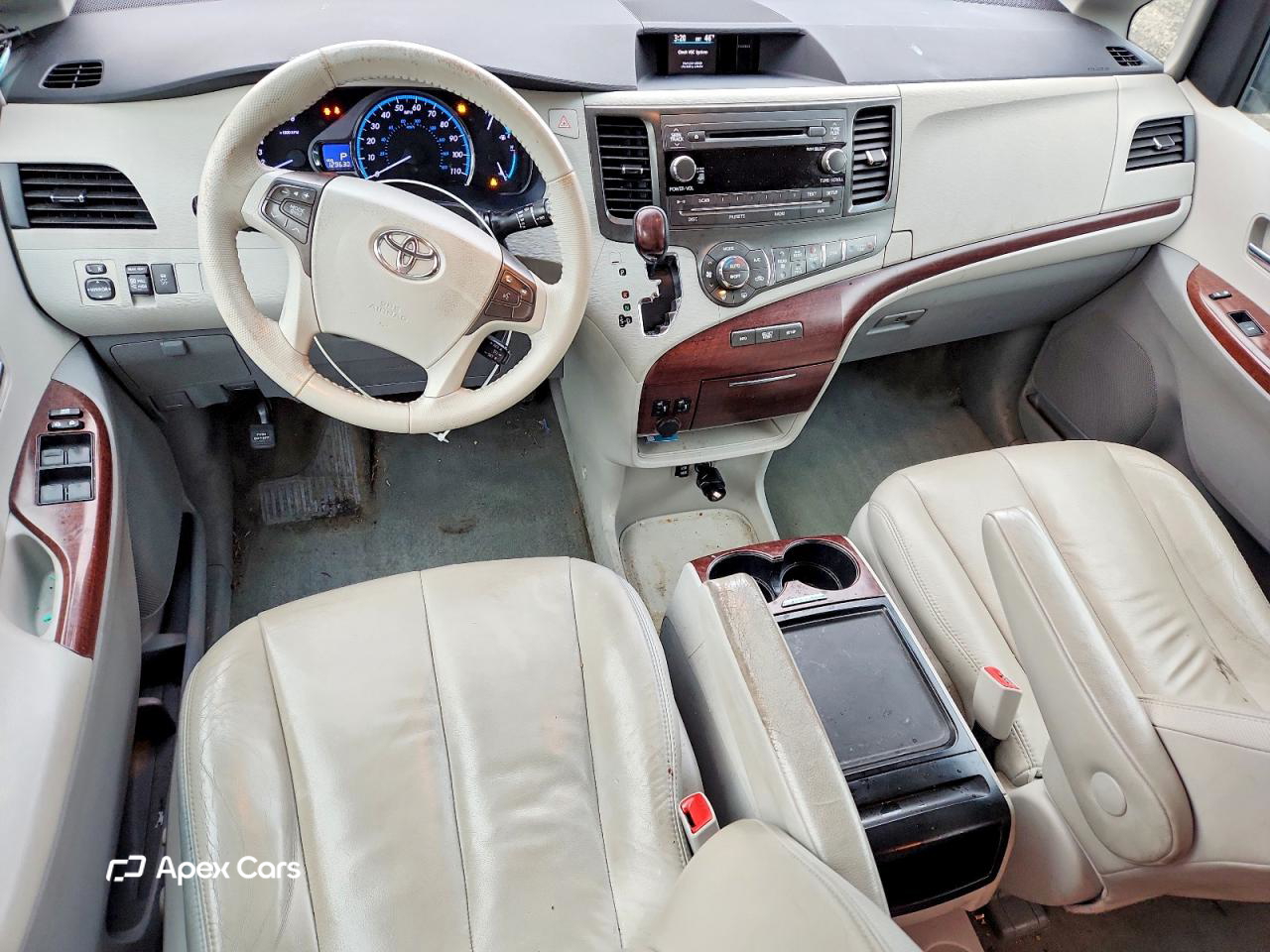 Toyota Sienna 2012