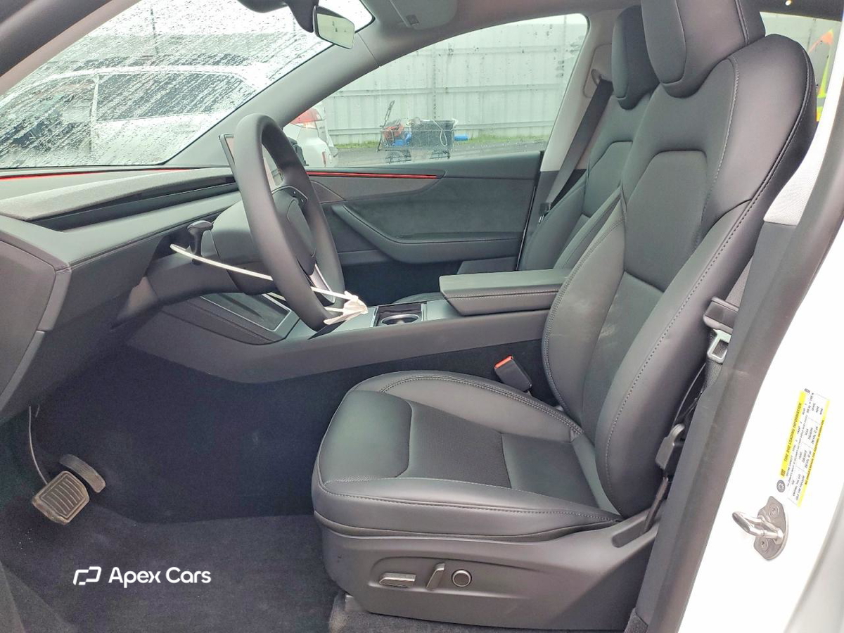 Tesla Model Y 2026