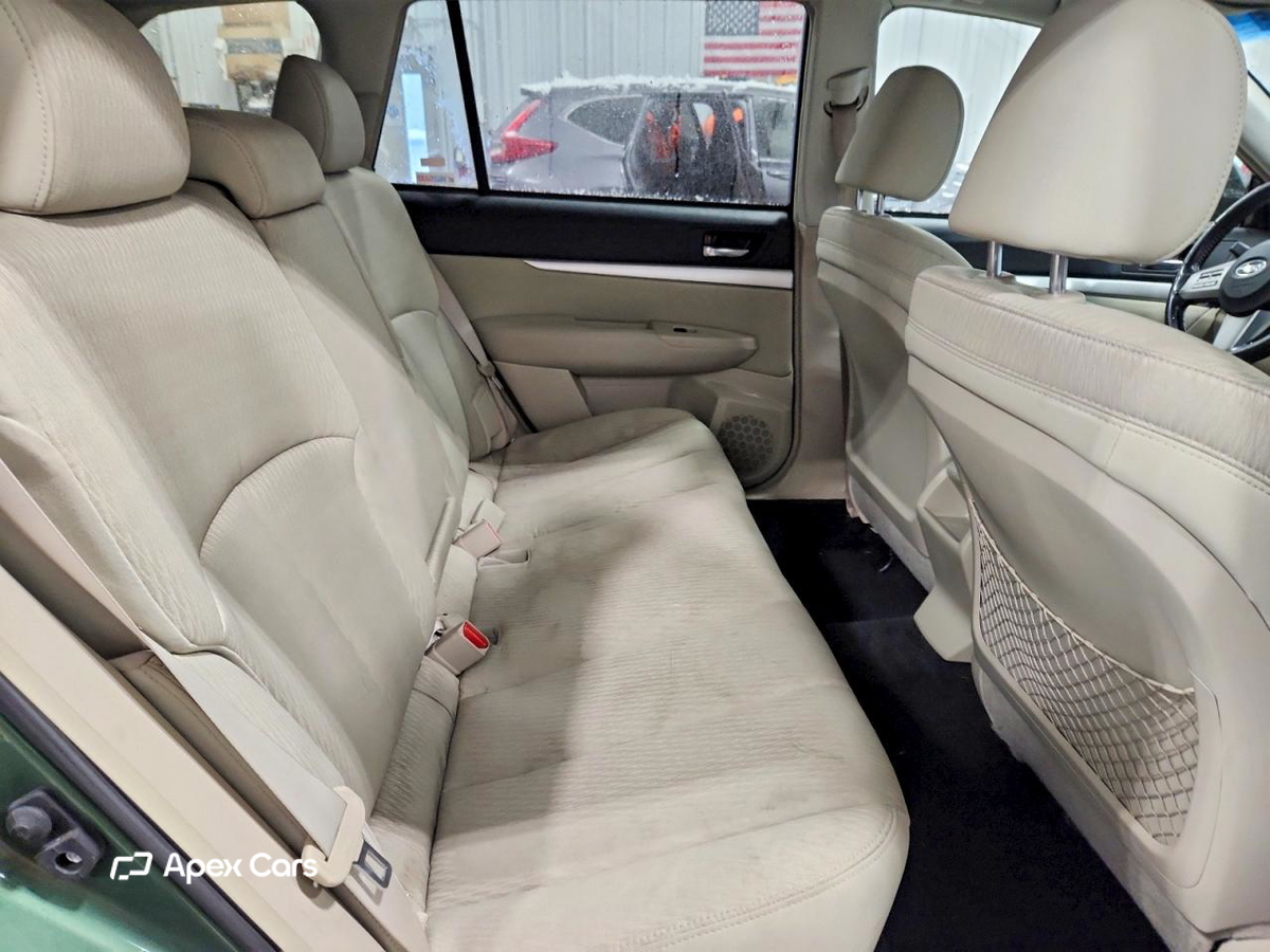Subaru Outback 2011