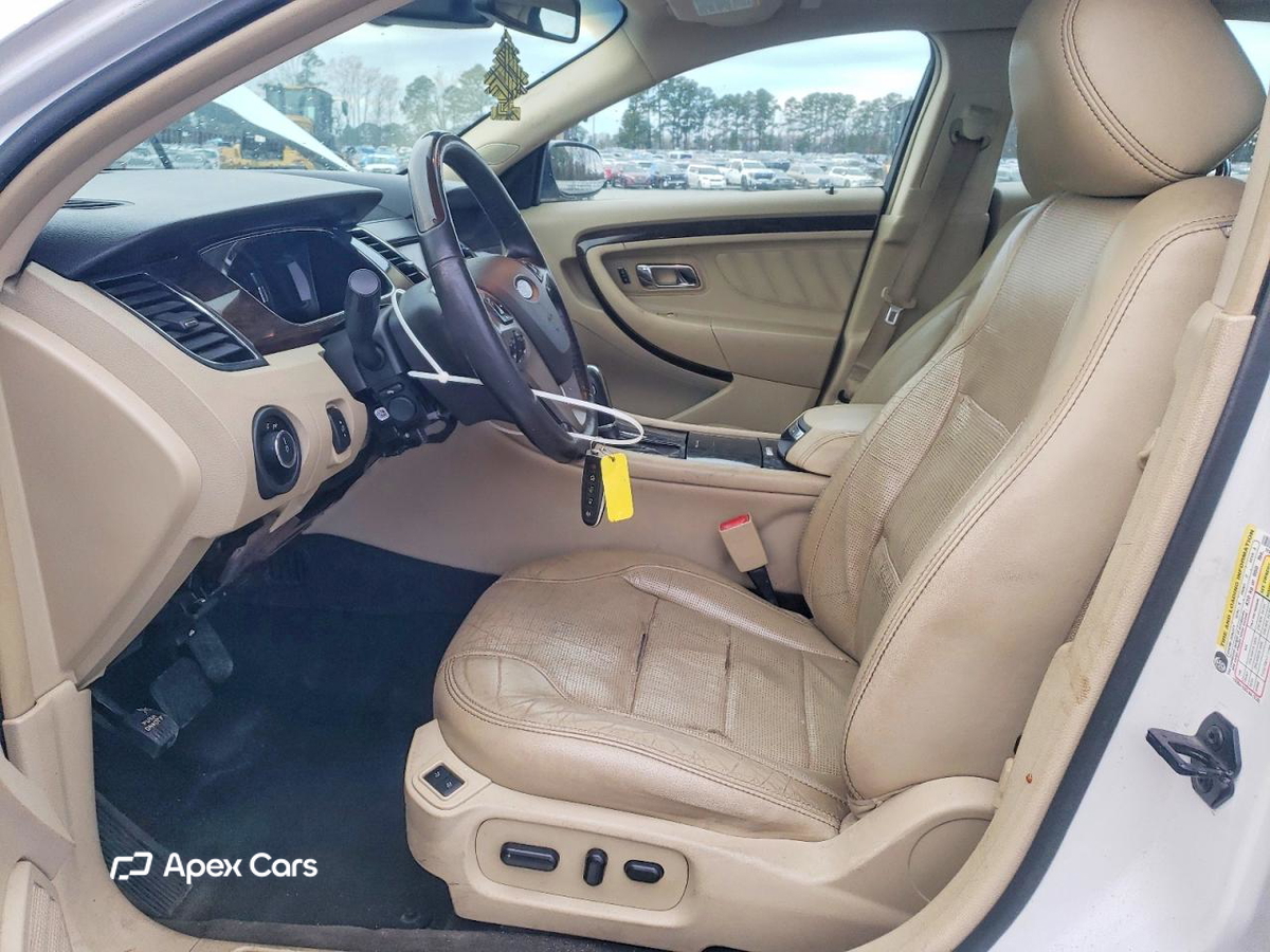Ford Taurus 2014