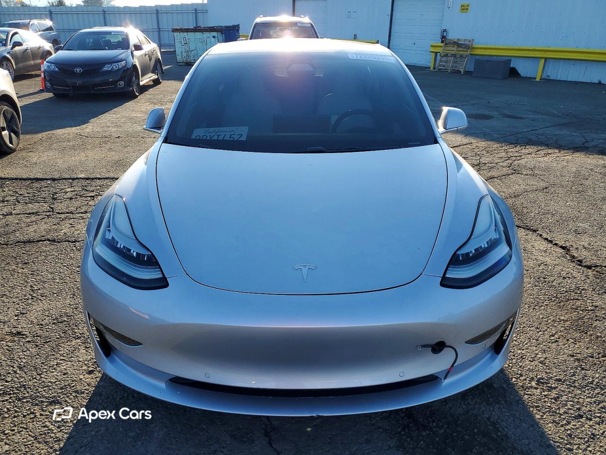 Tesla Model 3 2018