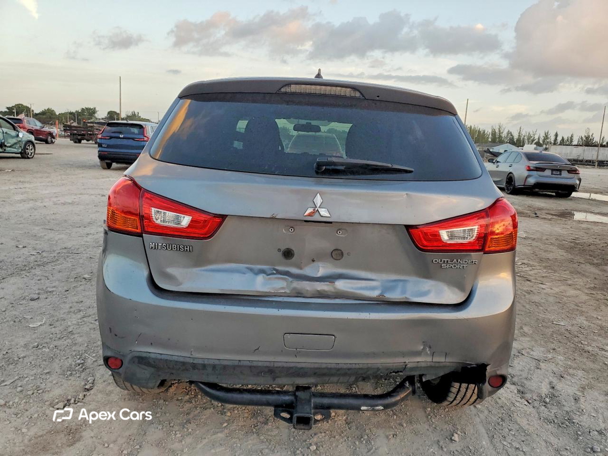Mitsubishi Outlander 2015