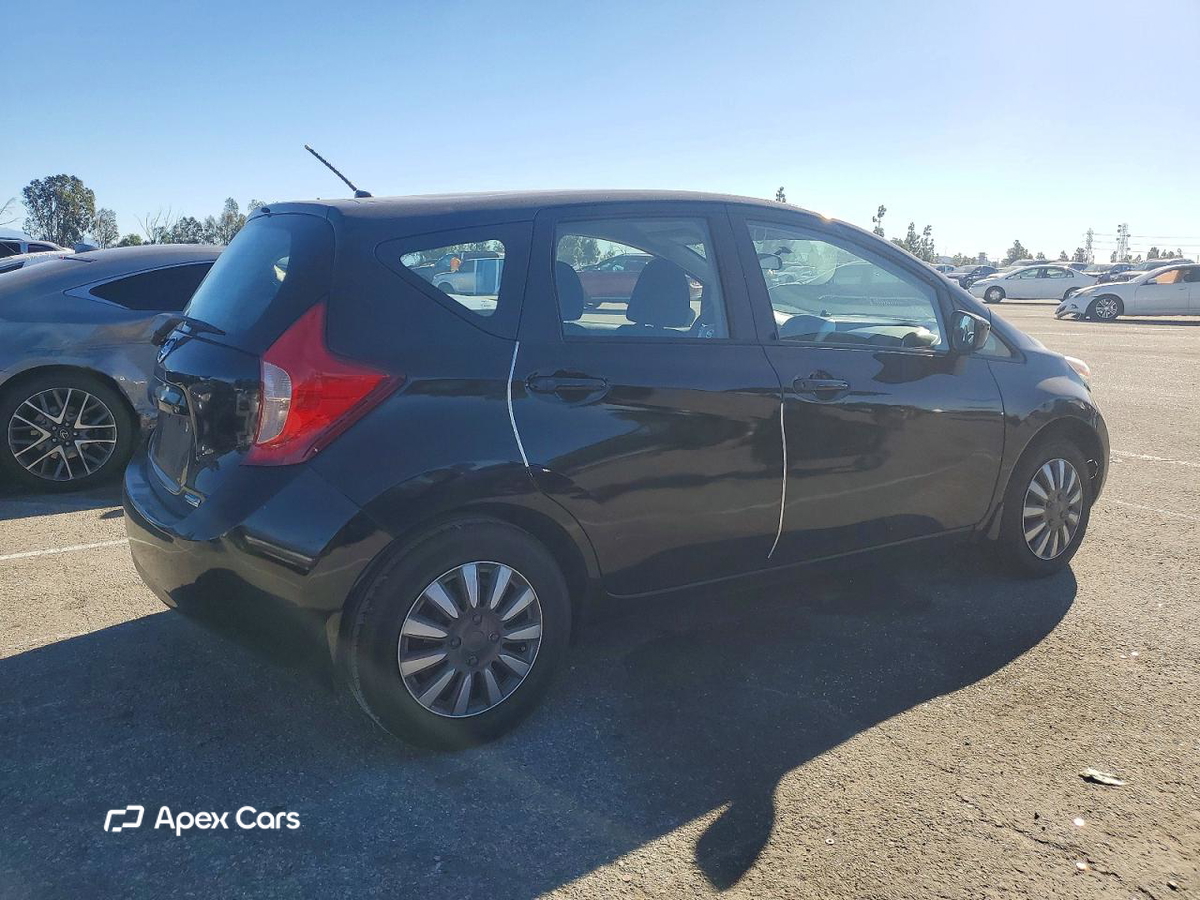 Nissan Versa 2016