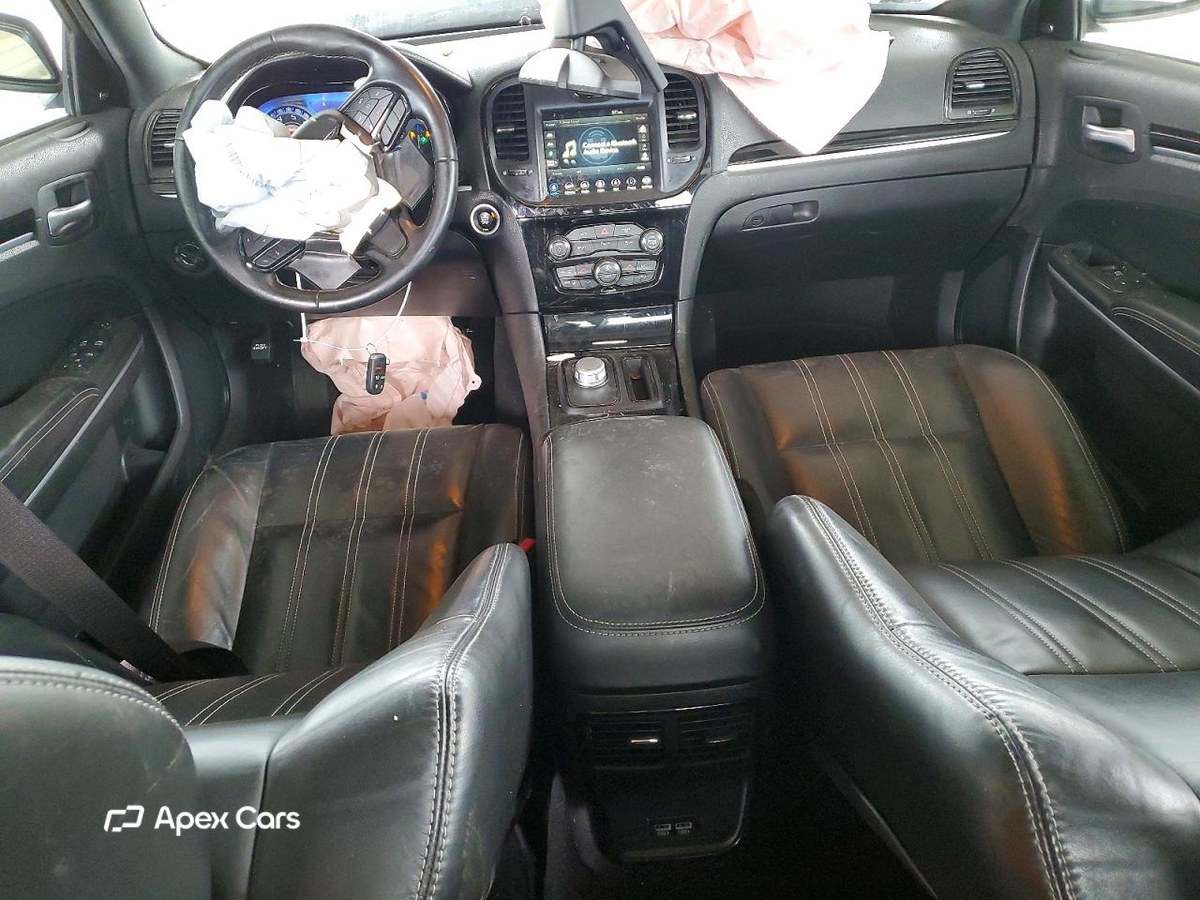 Chrysler 300 2022