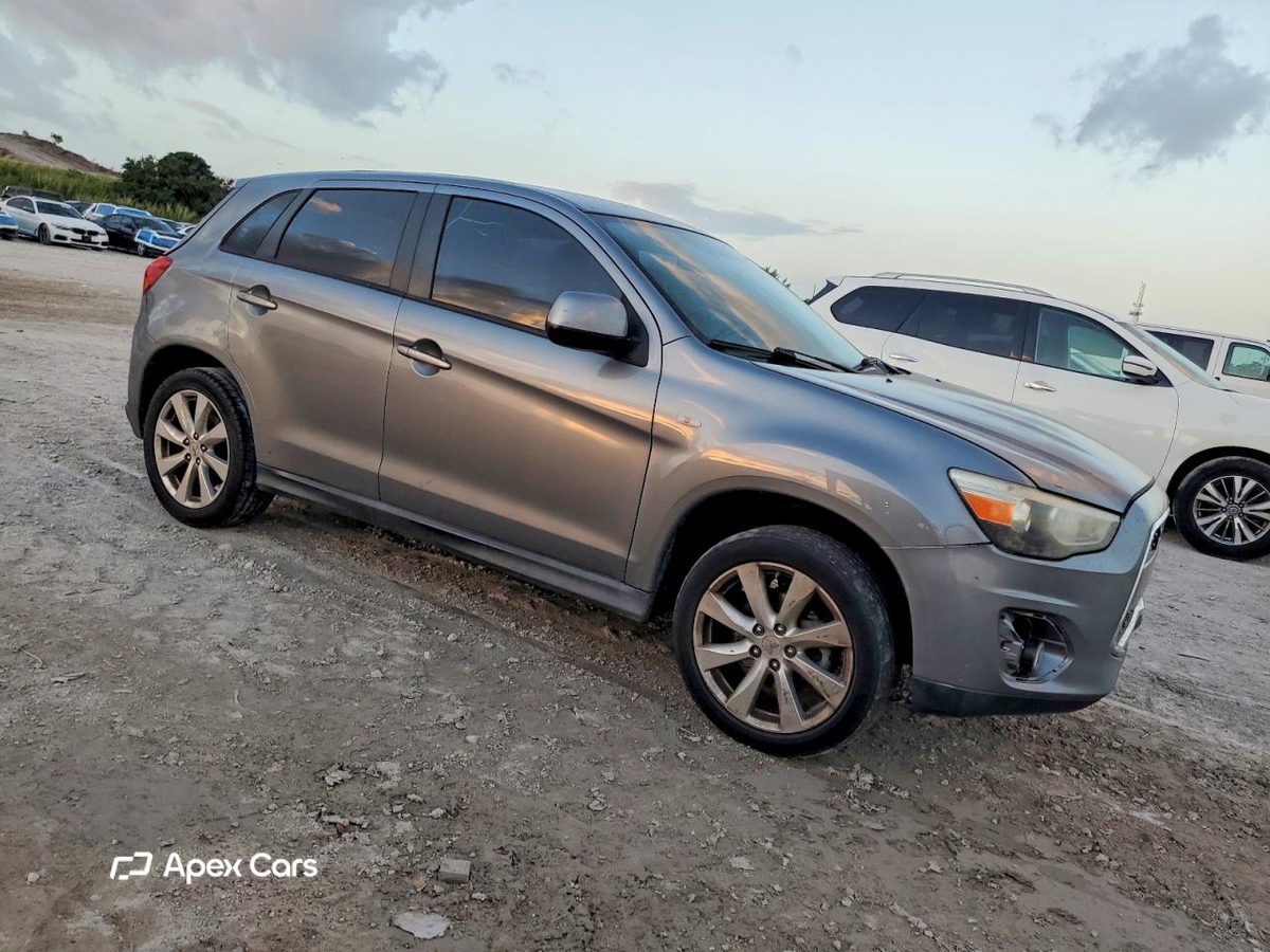 Mitsubishi Outlander 2015