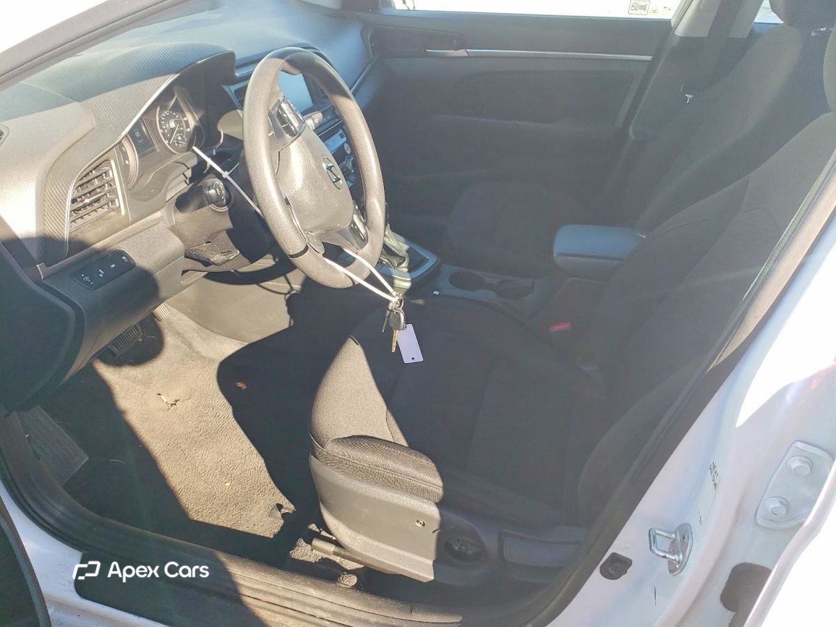 Hyundai Elantra 2020