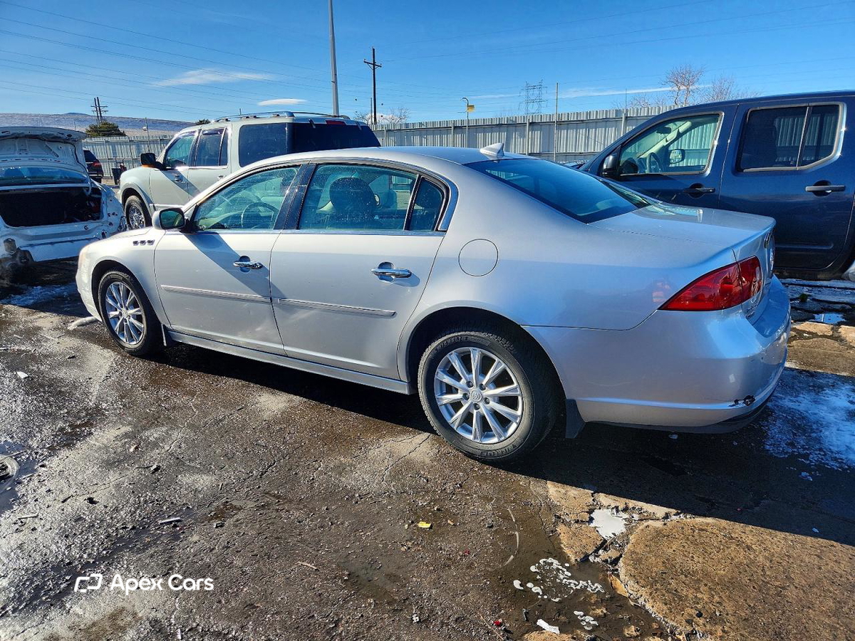 Buick Lucerne 2011