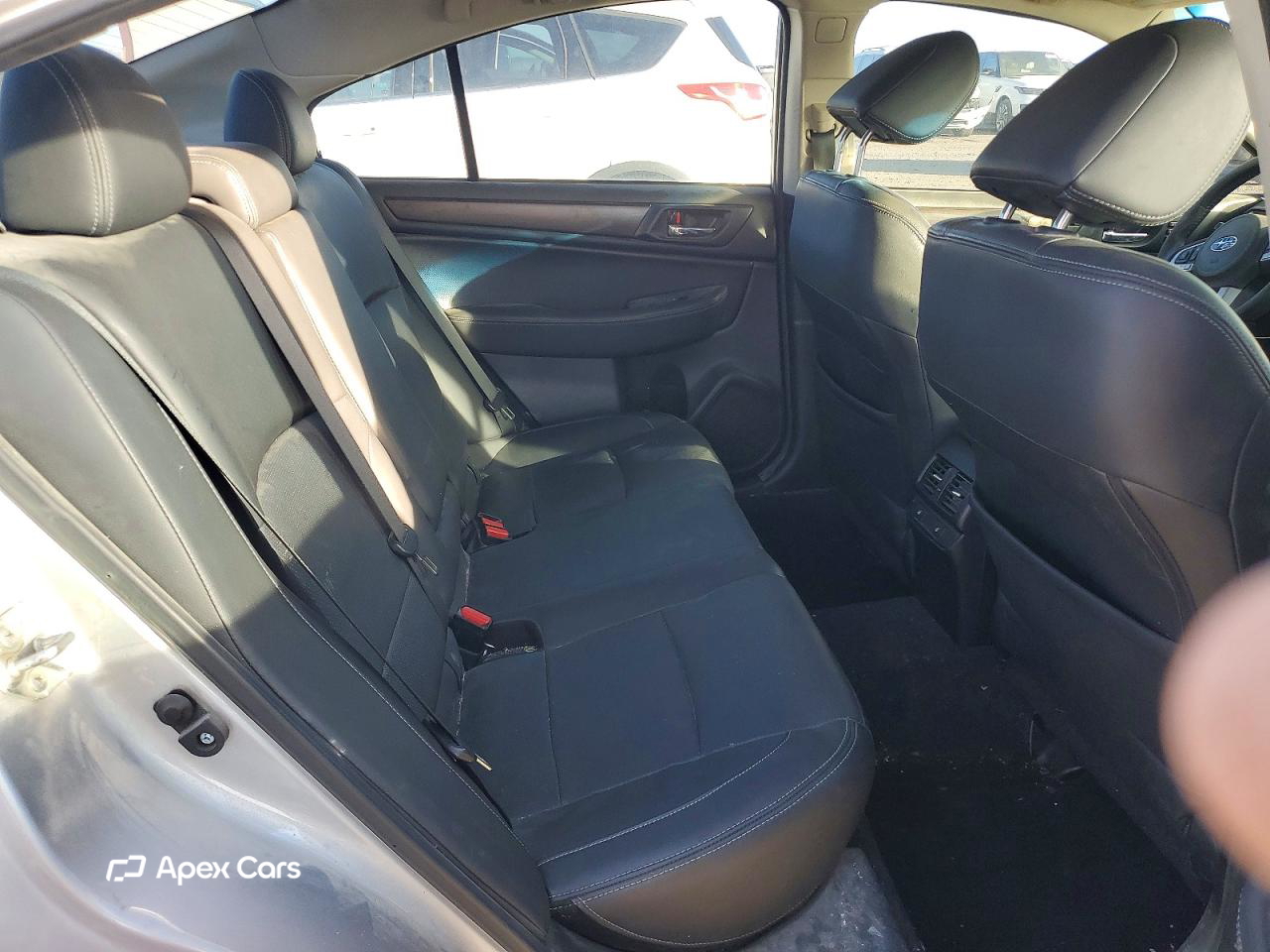 Subaru Legacy 2015