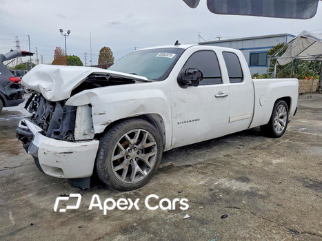 Chevrolet Silverado 2011 - Image 1 of 13