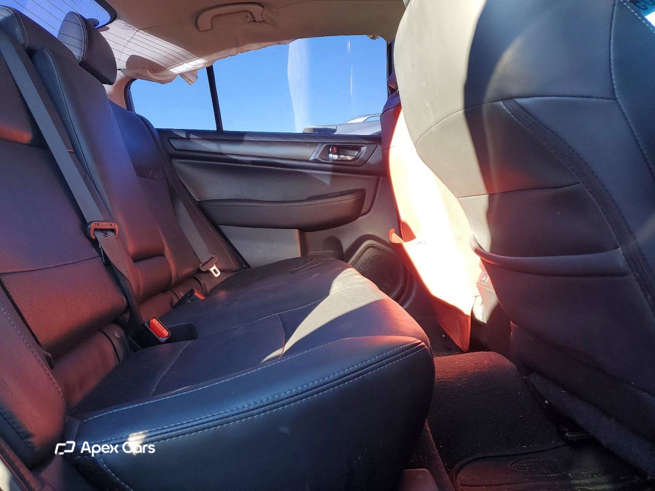 Subaru Legacy 2015