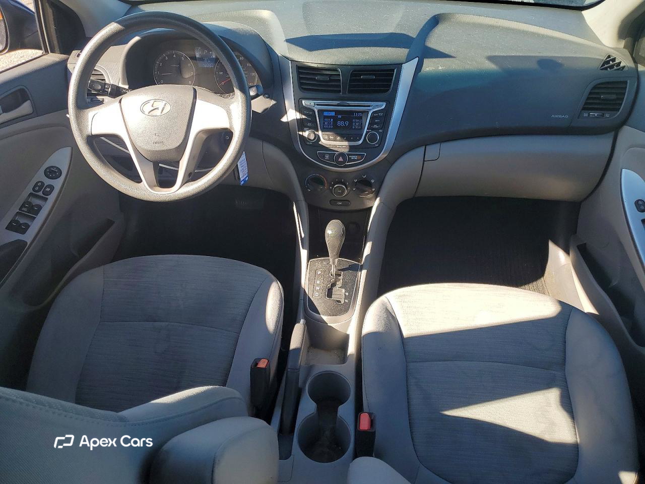 Hyundai Accent 2015