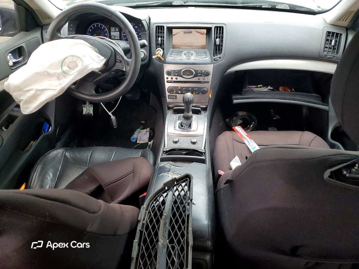 Infiniti G 2011