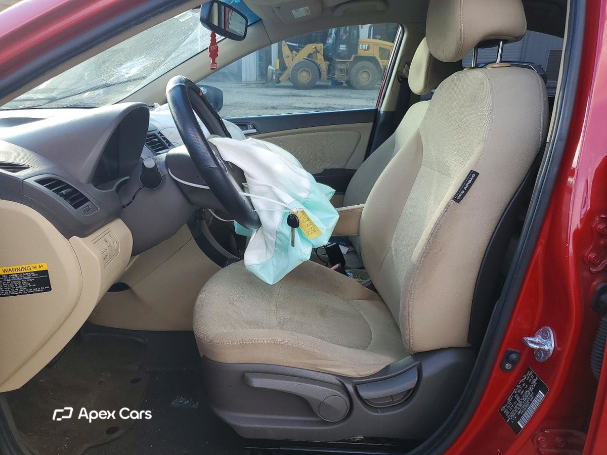 Hyundai Accent 2012