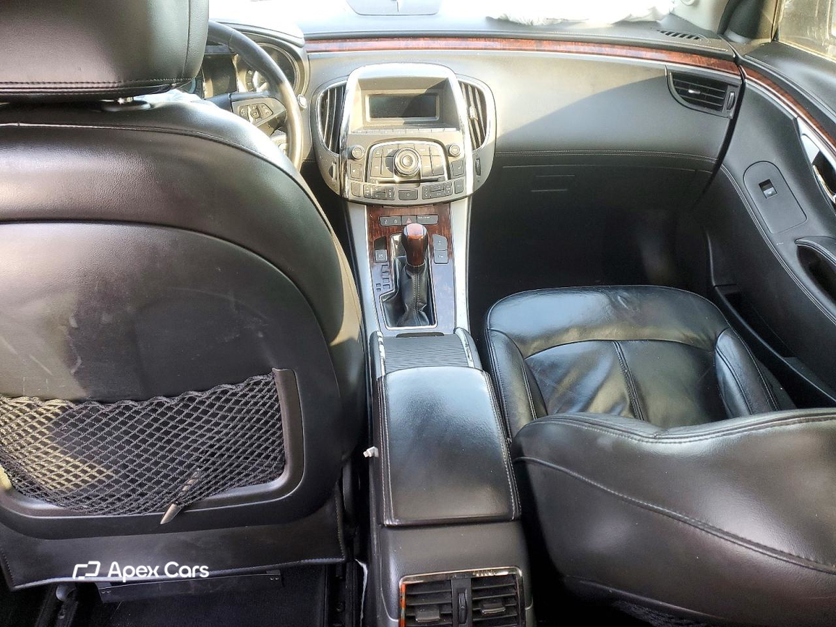 Buick LaCrosse 2011