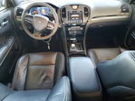 Chrysler 300 2023