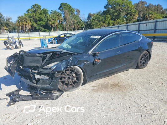 Tesla Model 3 2019 - Image 1 of 13