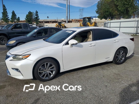 Lexus ES 2016 - Image 1 of 12