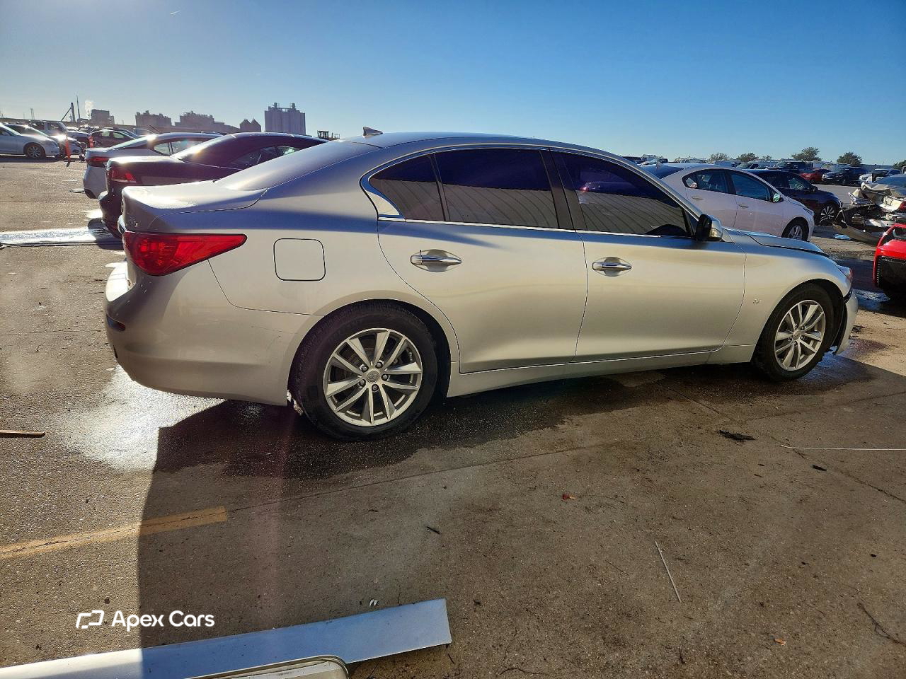 Infiniti Q50 2015